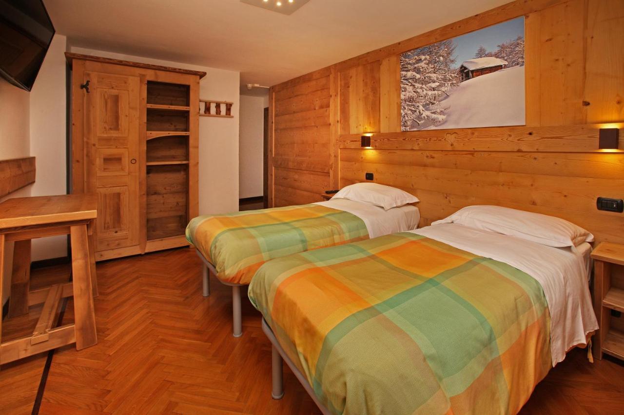 Hotel Biancaneve Oulx Exteriér fotografie